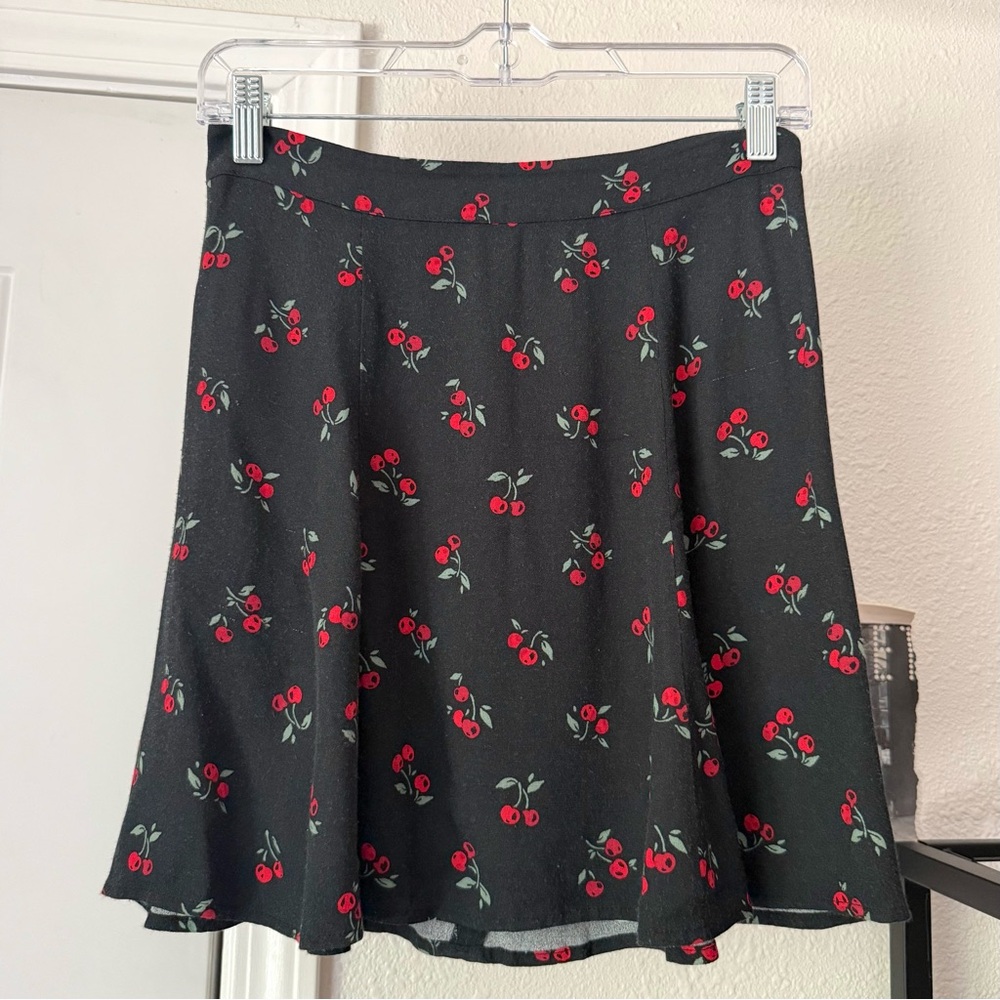 Reformation‎ black cherry fruit print viscose rayon mini skirt